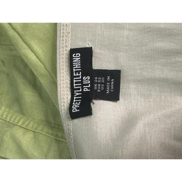 Pretty Little Thing Plus cream matte satin extreme puff sleeve bodysuit Size 20 - Picture 6 of 6